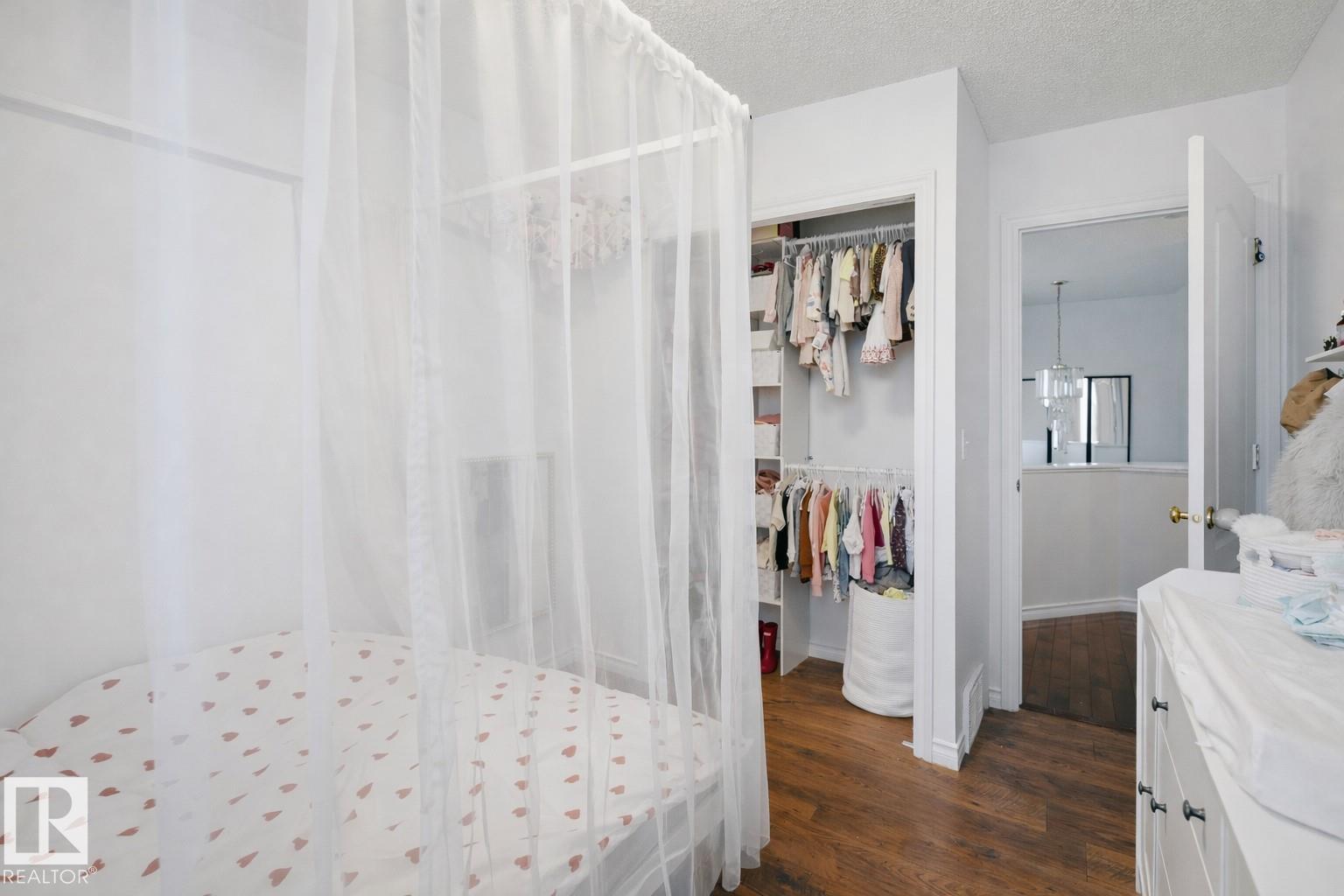 4619 202 ST NW - 27