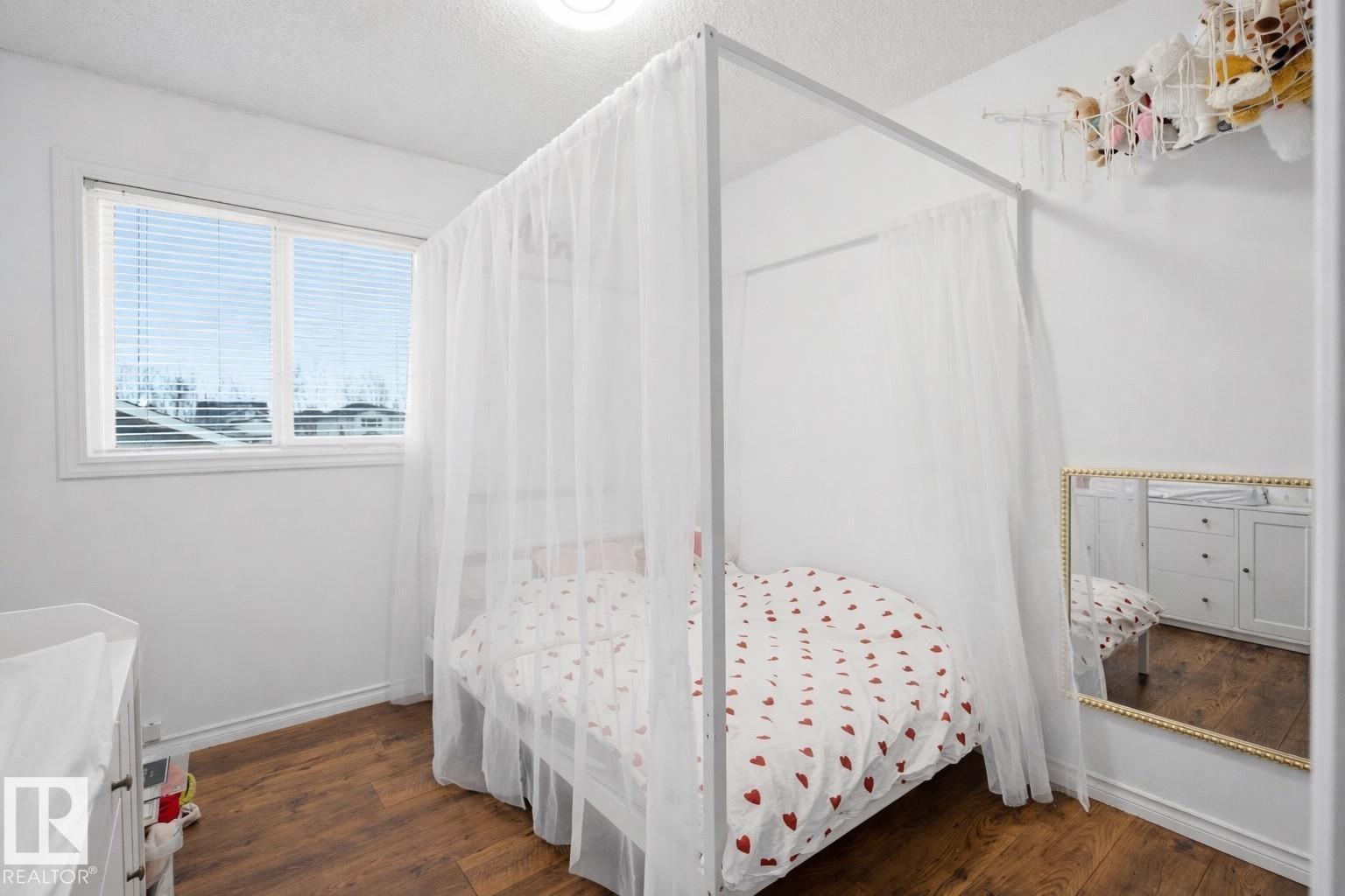 4619 202 ST NW - 28