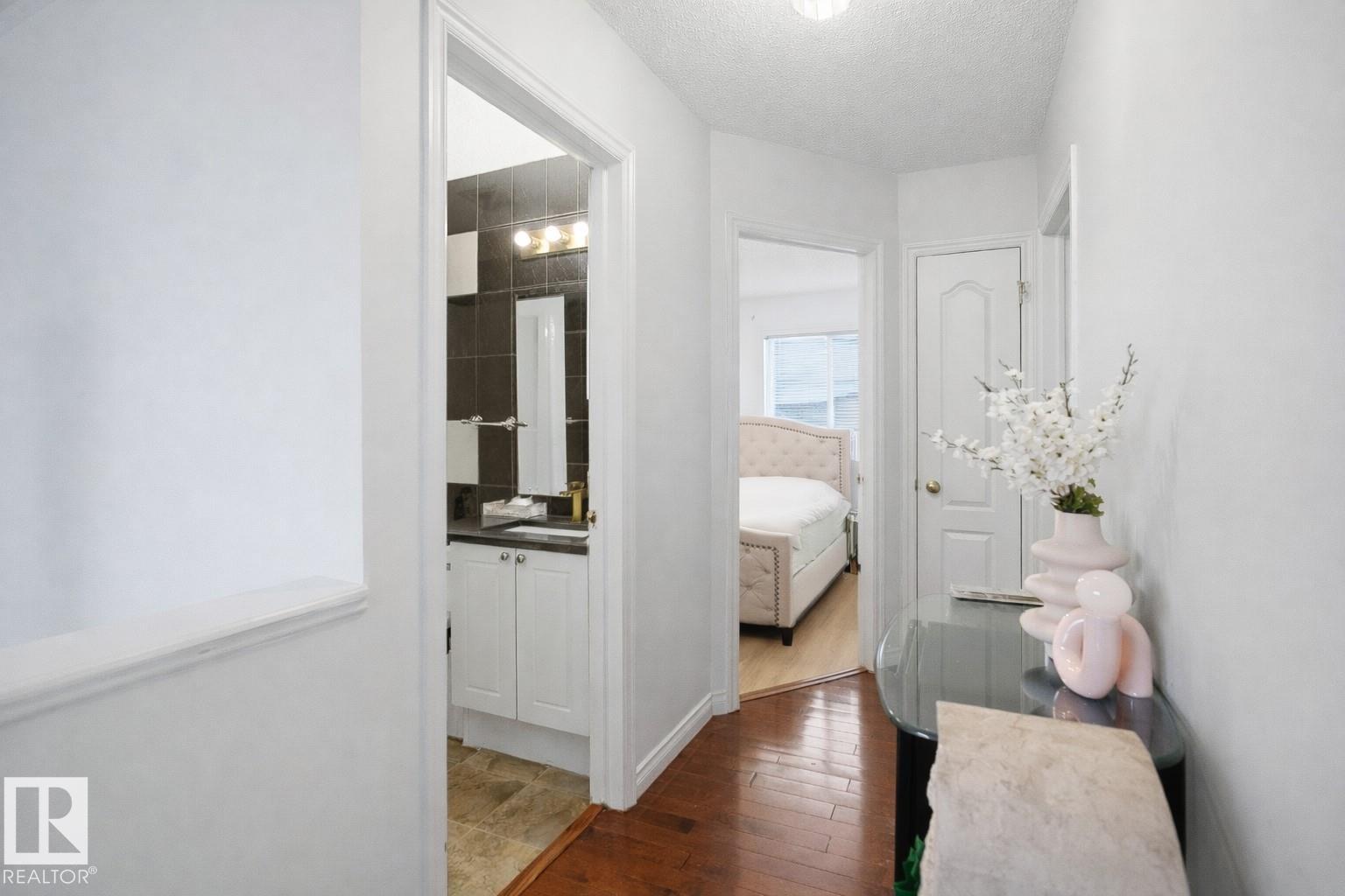 4619 202 ST NW - 29