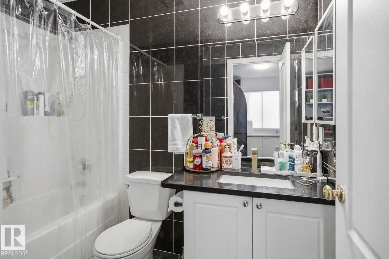 4619 202 ST NW - 37