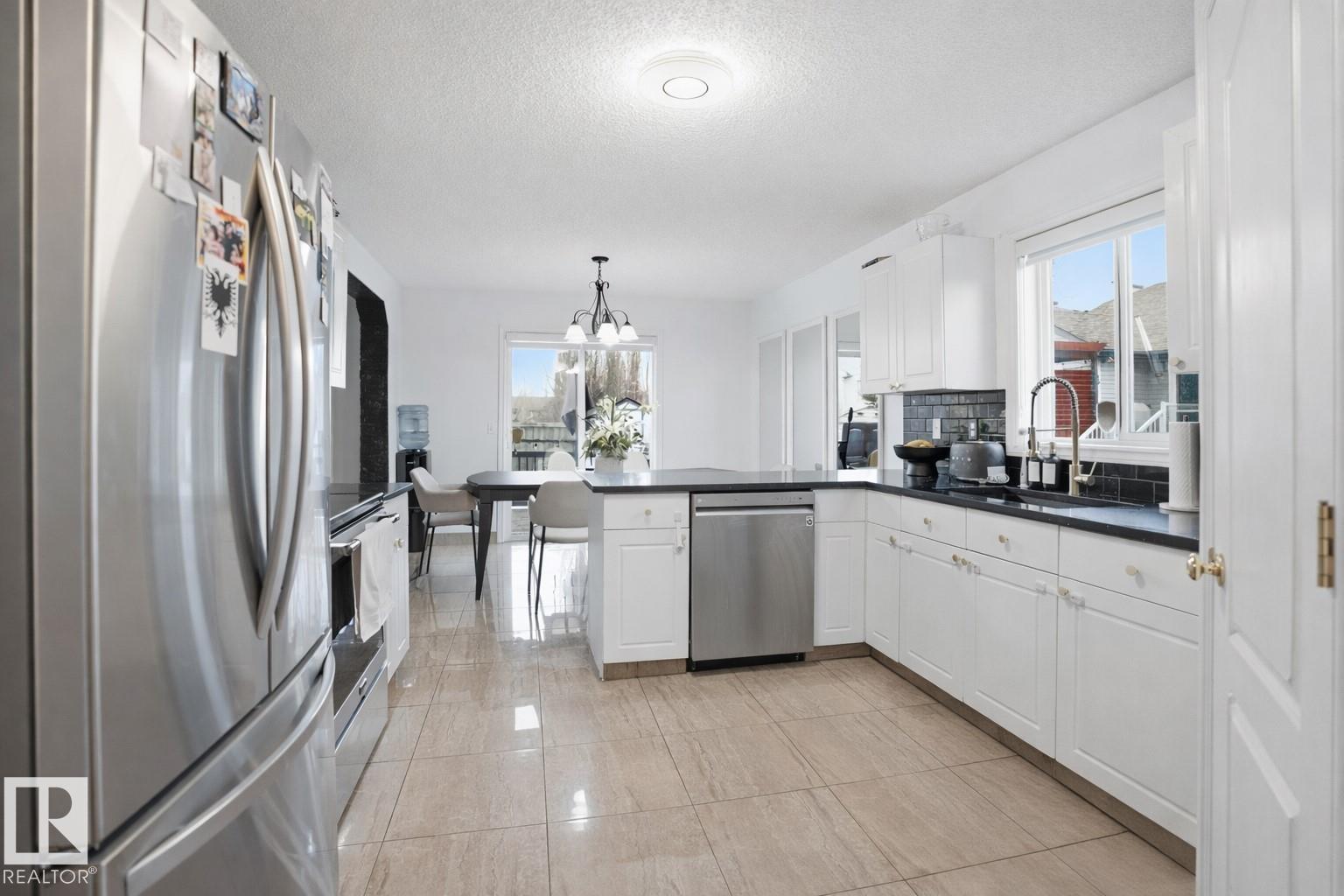 4619 202 ST NW - 8