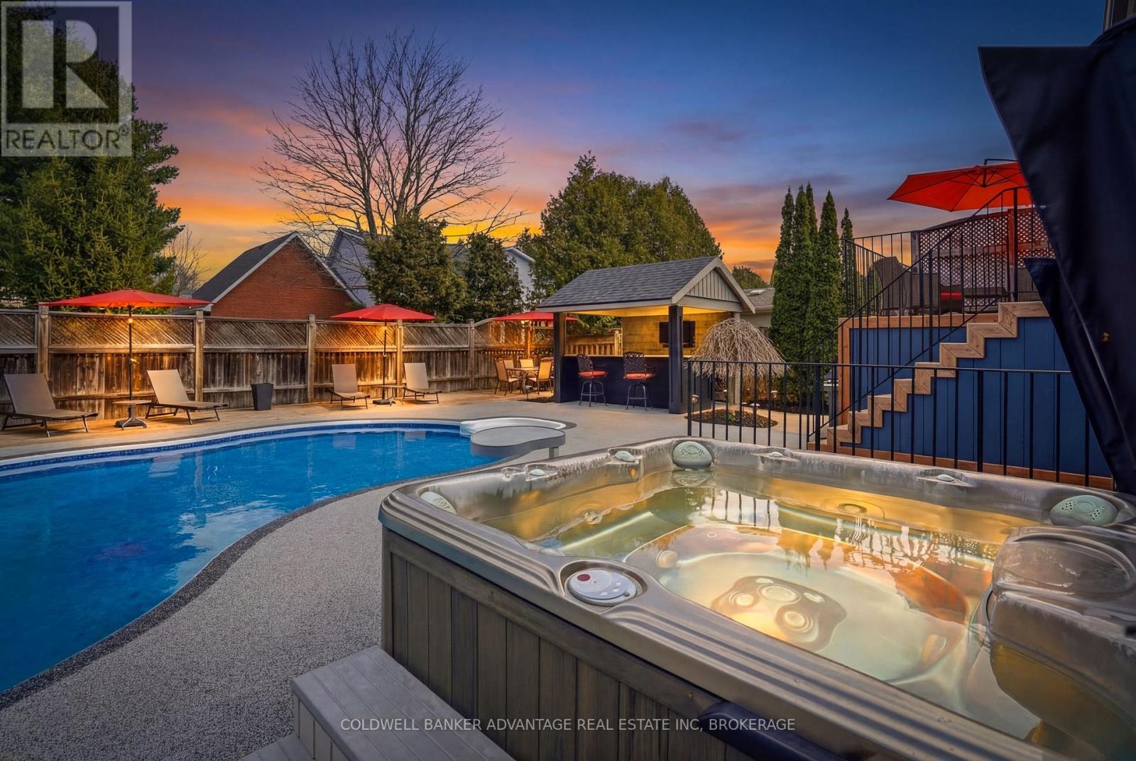 9 BACON LANE - 45