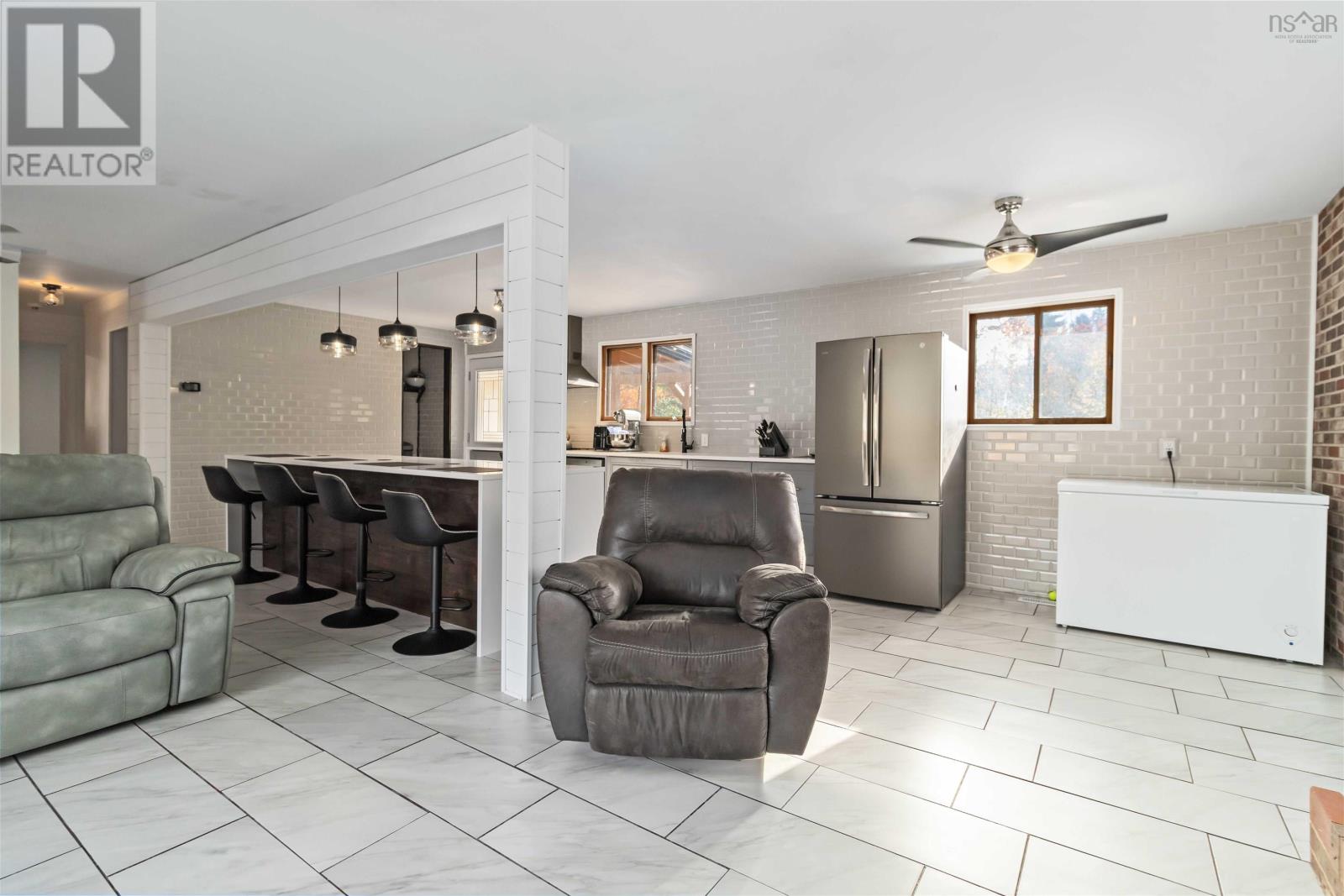 Property 7 of 34 of 61 Birch Hill Drive