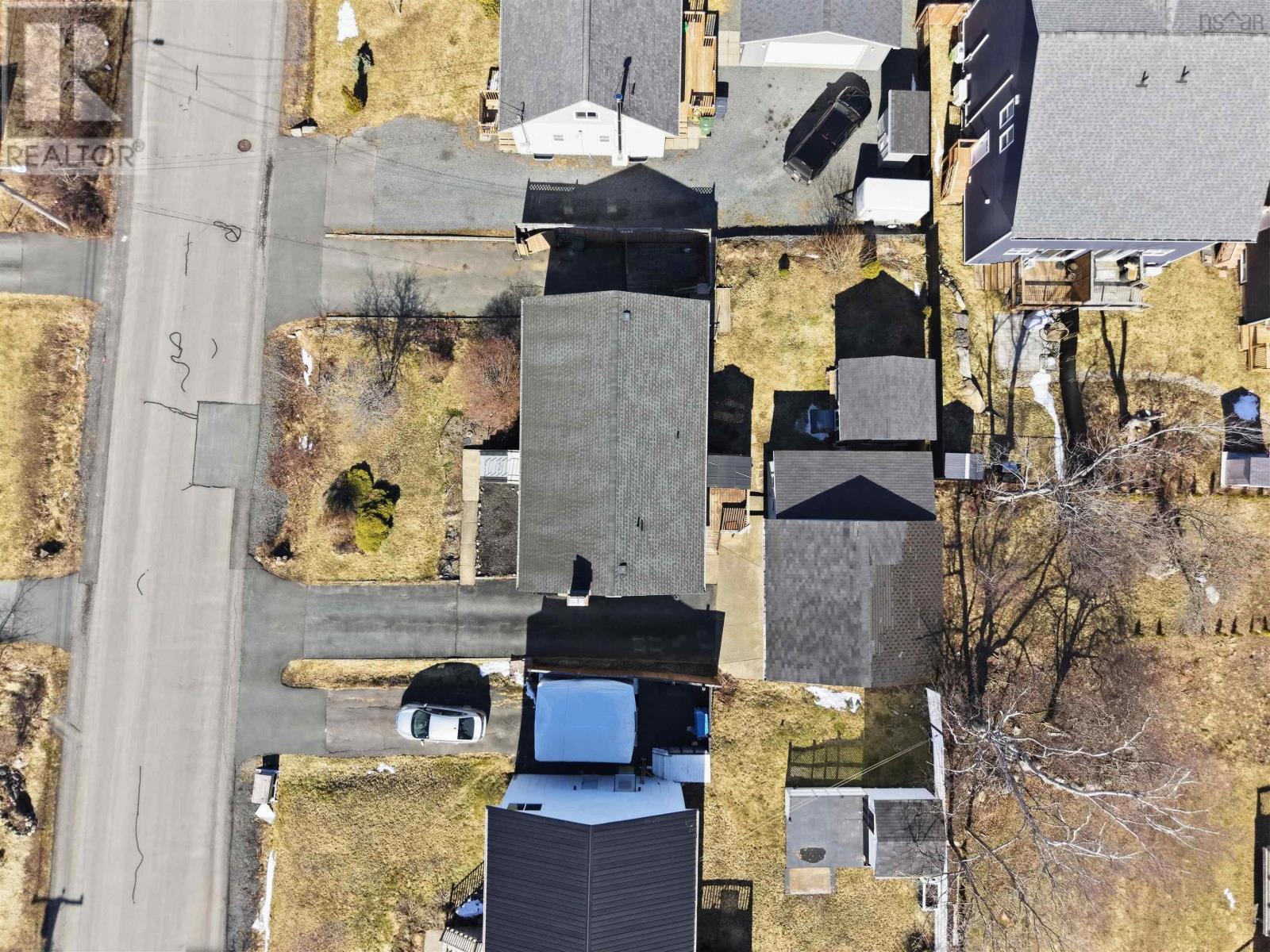 26 WOODCREST AVENUE - 35