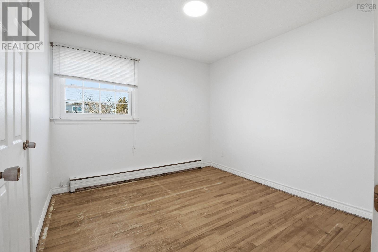 26 WOODCREST AVENUE - 10