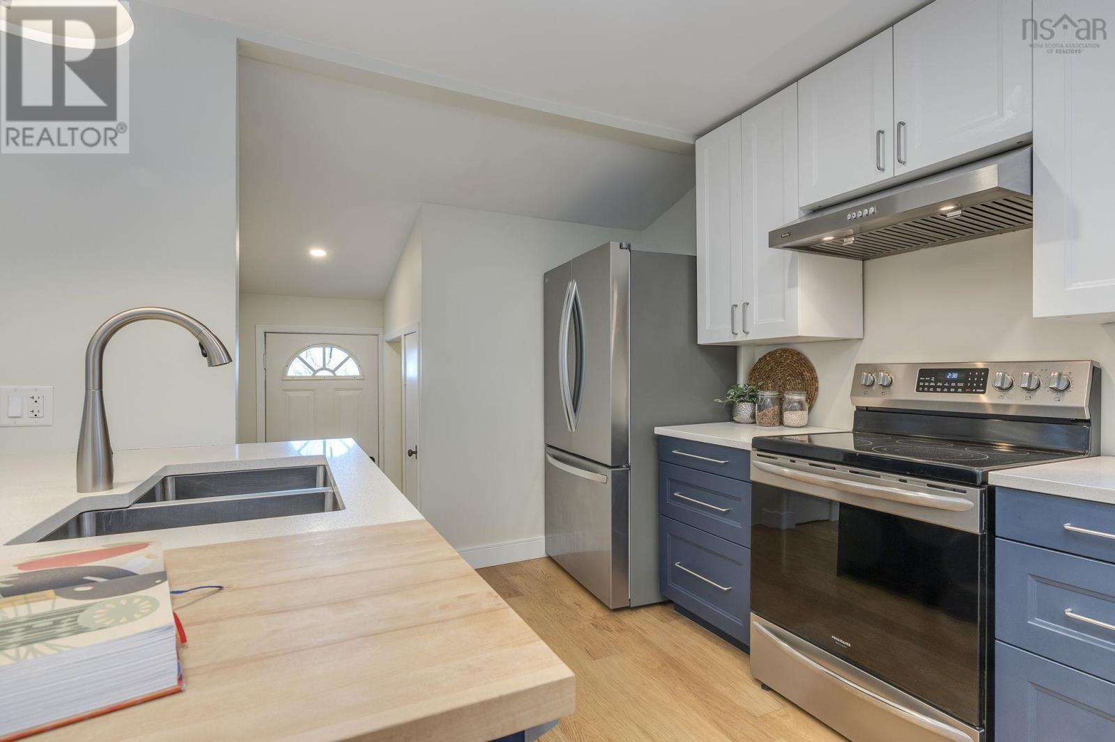 3673 ALBERT STREET - 13