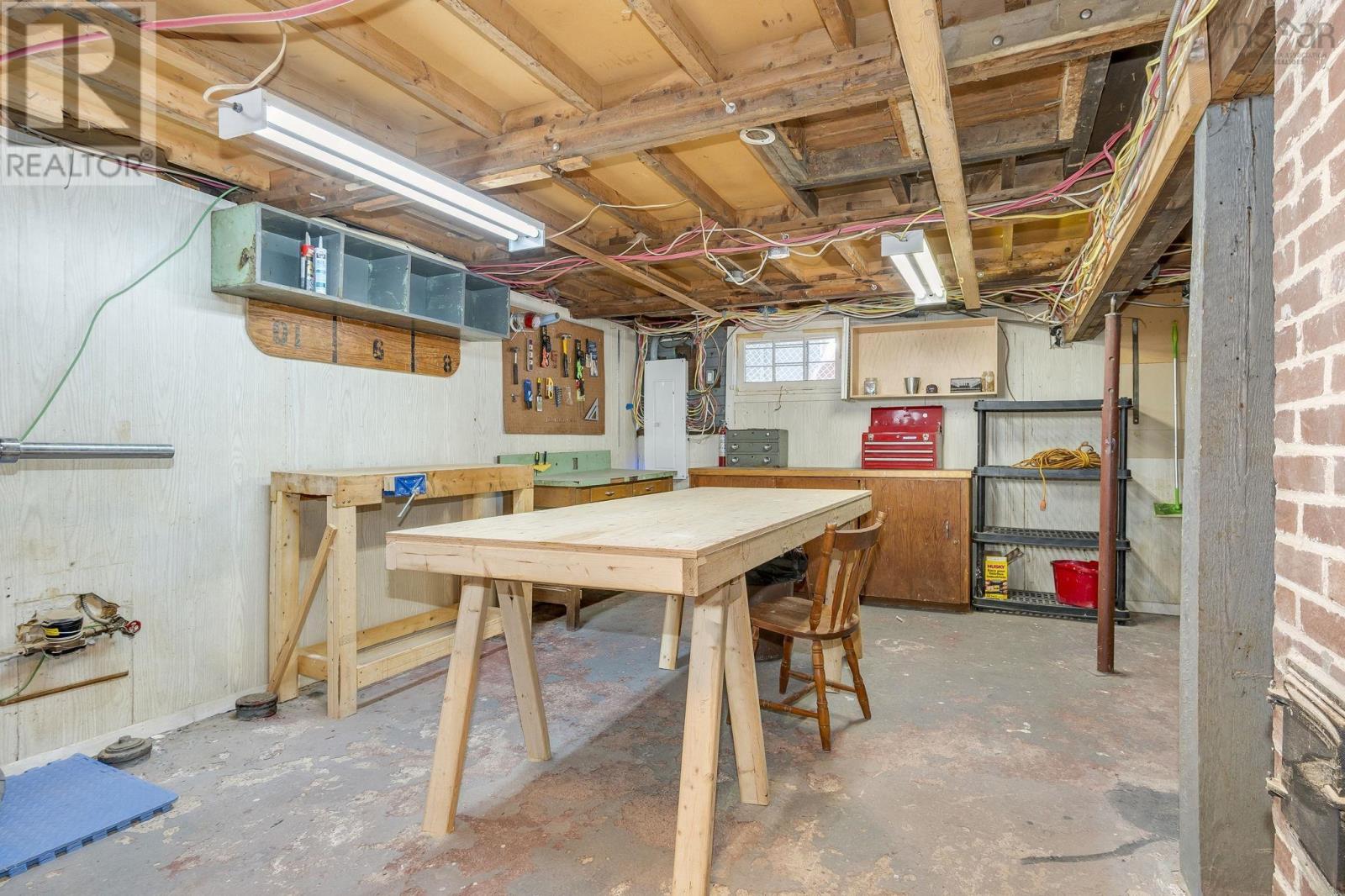 3673 ALBERT STREET - 32