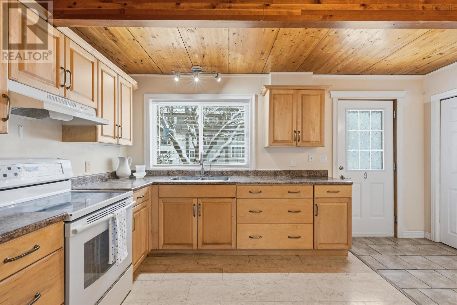 115 RIDGE VALLEY ROAD - 8