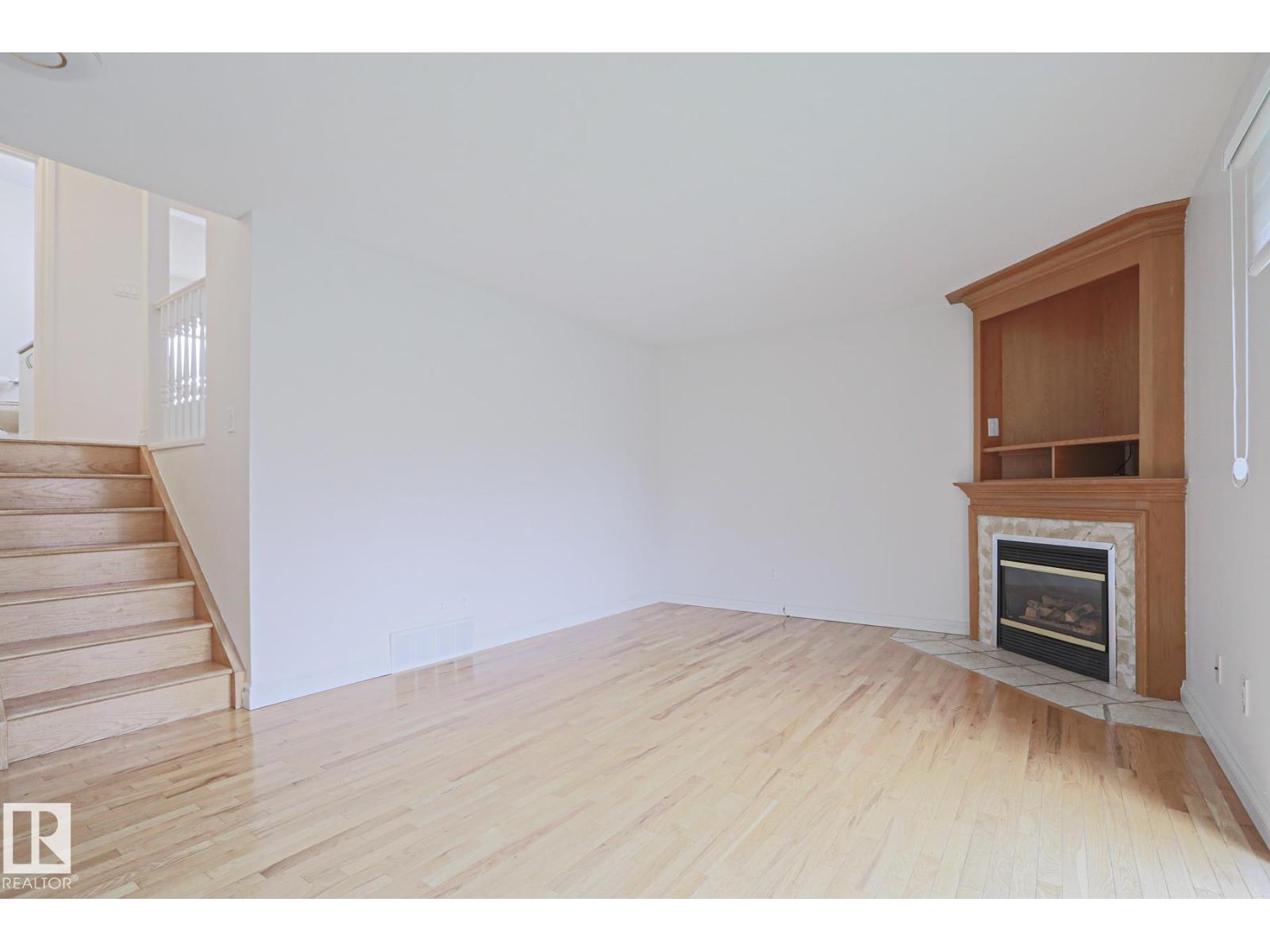 #13 9505 176 ST NW - 15