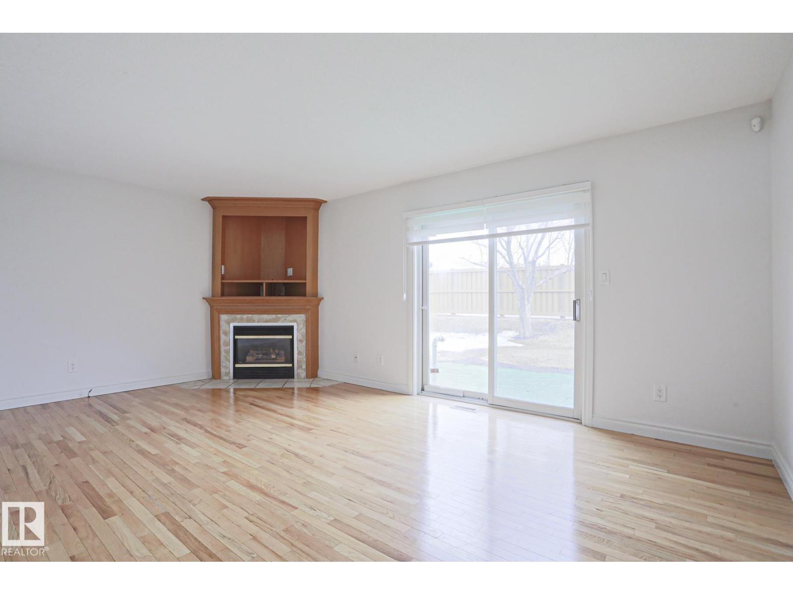 #13 9505 176 ST NW - 16