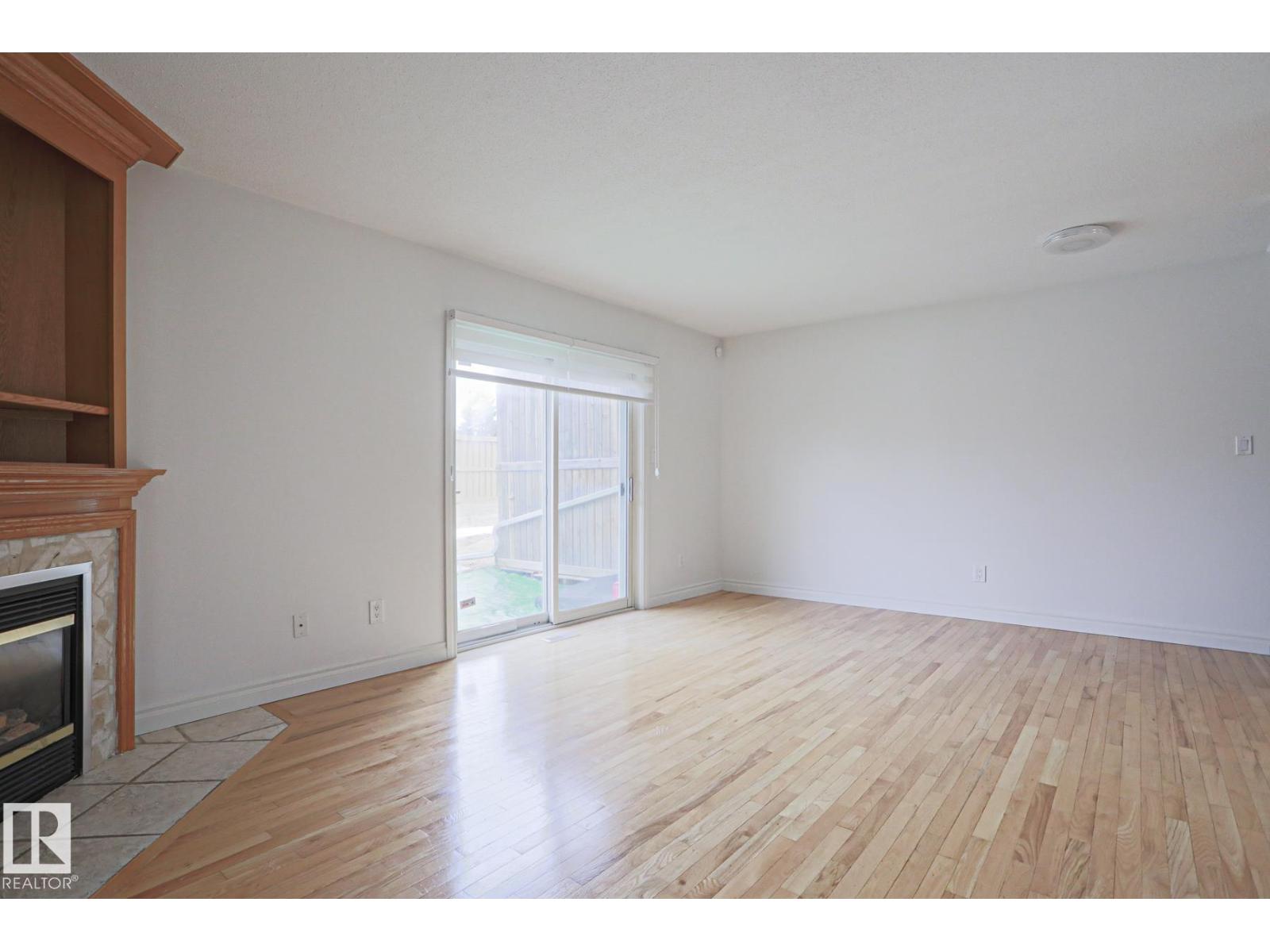 #13 9505 176 ST NW - 17
