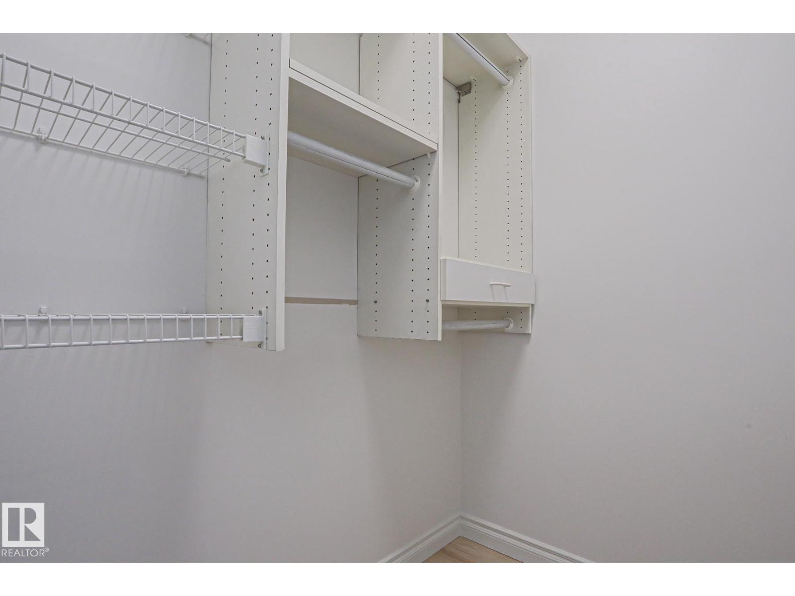 #13 9505 176 ST NW - 37