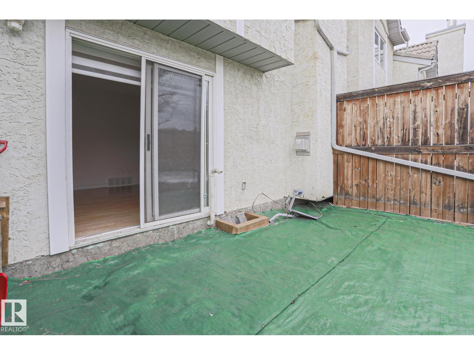 #13 9505 176 ST NW - 52