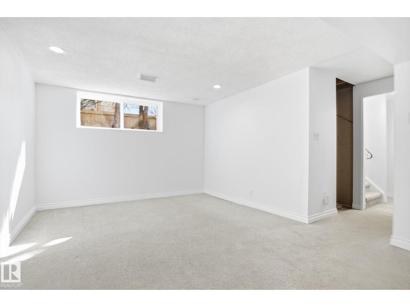 857 ERIN PL NW - 22