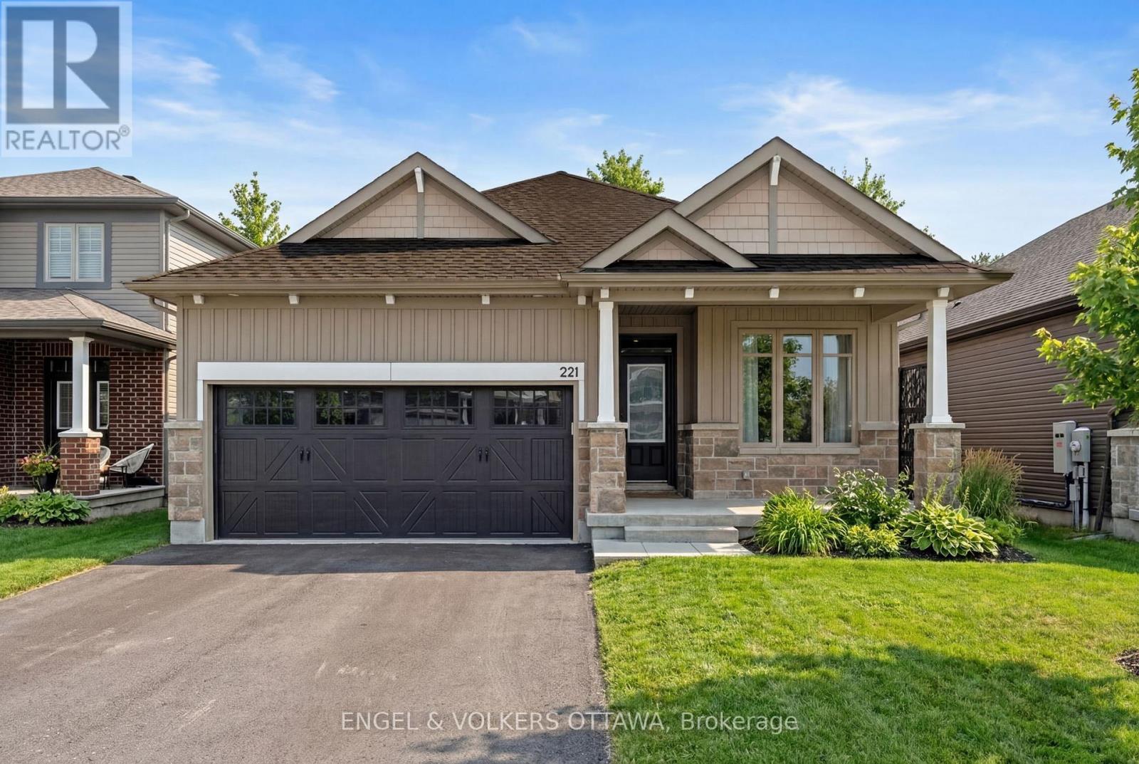 221 BLACKHORSE DRIVE