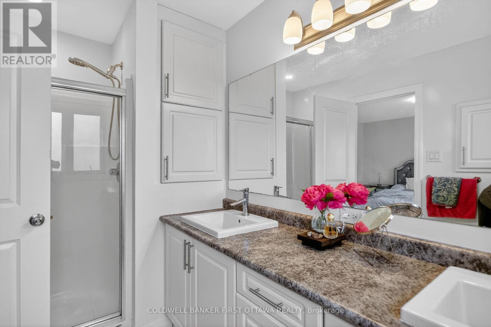906 LITTLEROCK STREET - 26