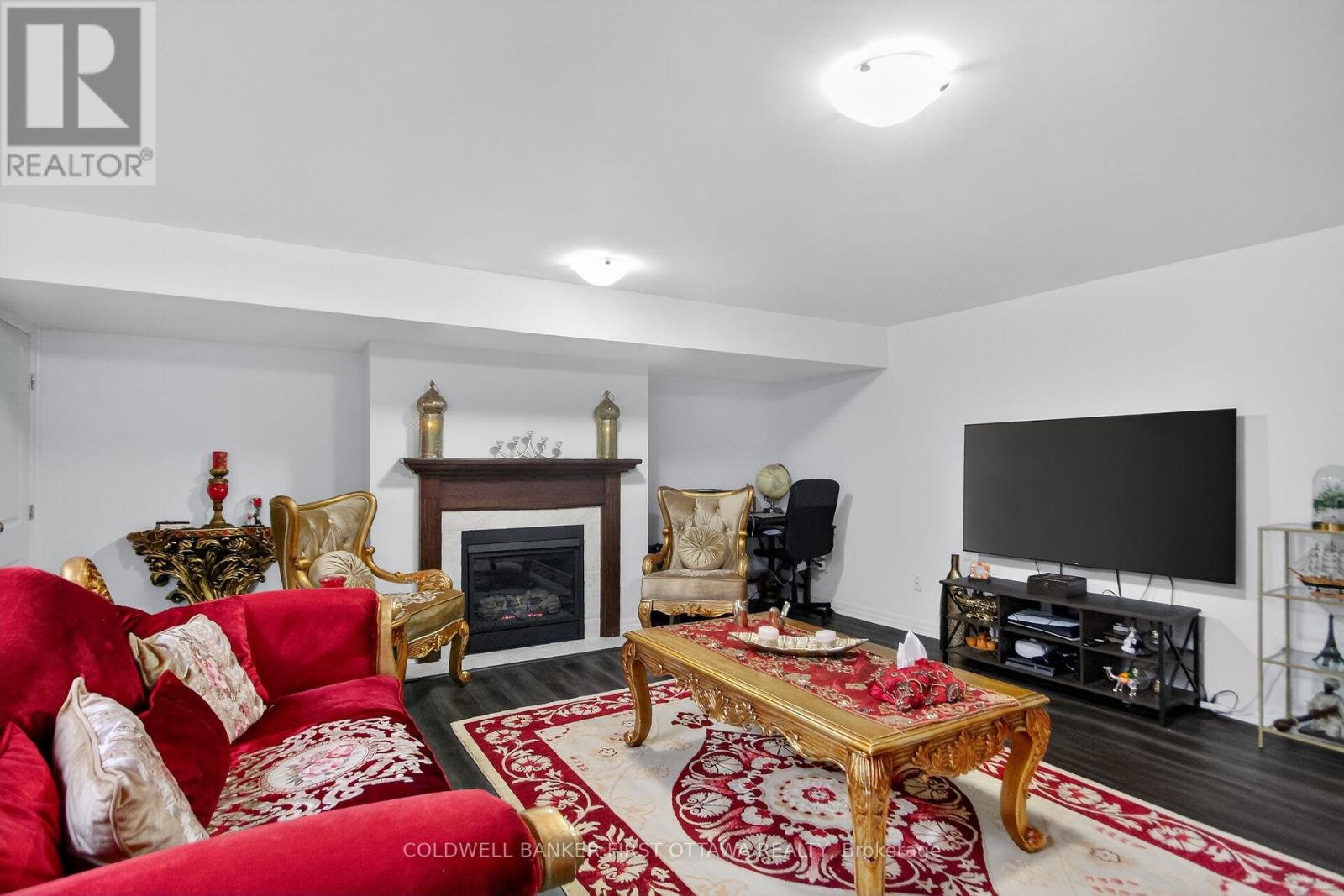 906 LITTLEROCK STREET - 35
