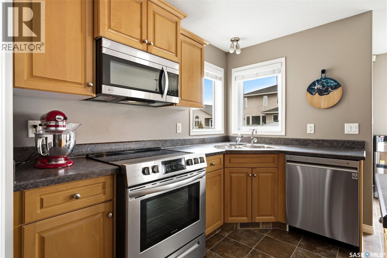 2750 WINDSOR PARK ROAD - 10