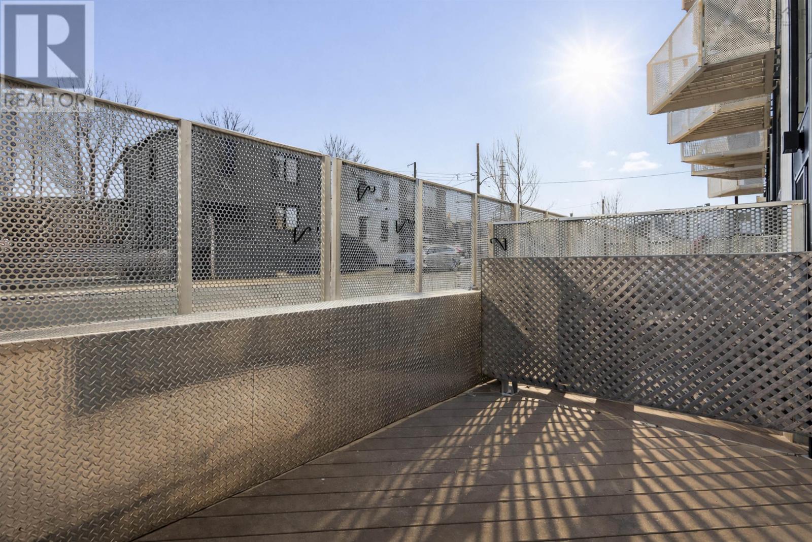 #118 5662 ROBERTS STREET - 26