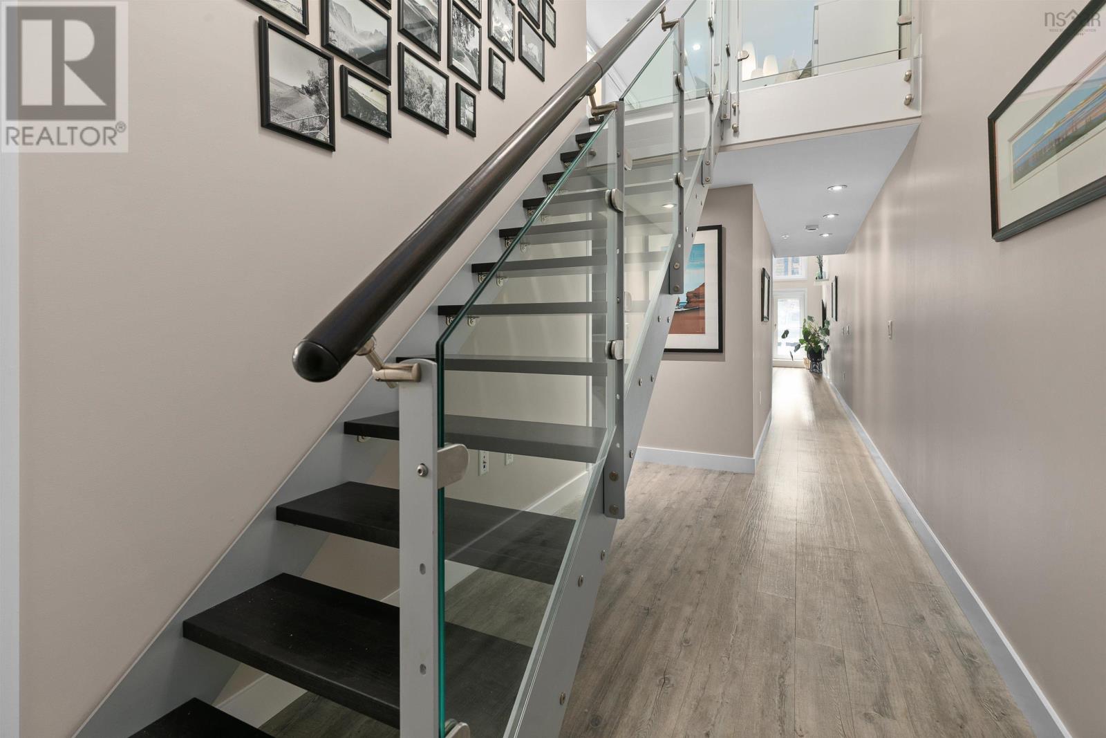 #118 5662 ROBERTS STREET - Image 3