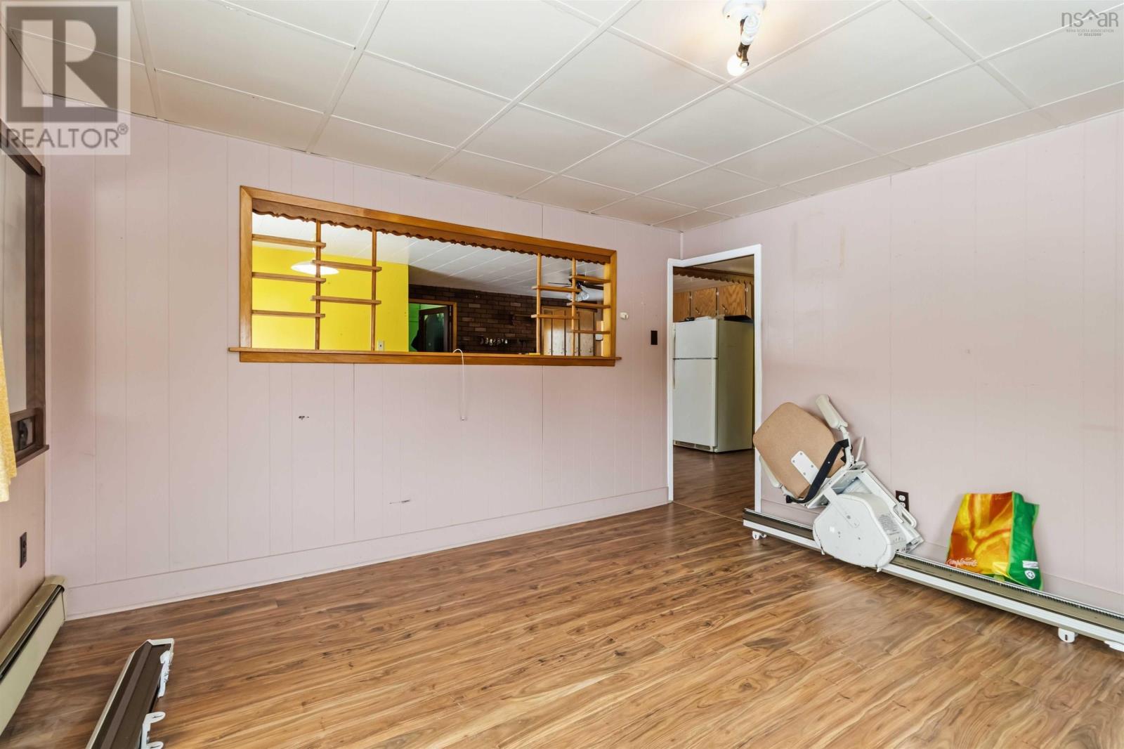 Property 27 of 48 of 67 Croft Avenue