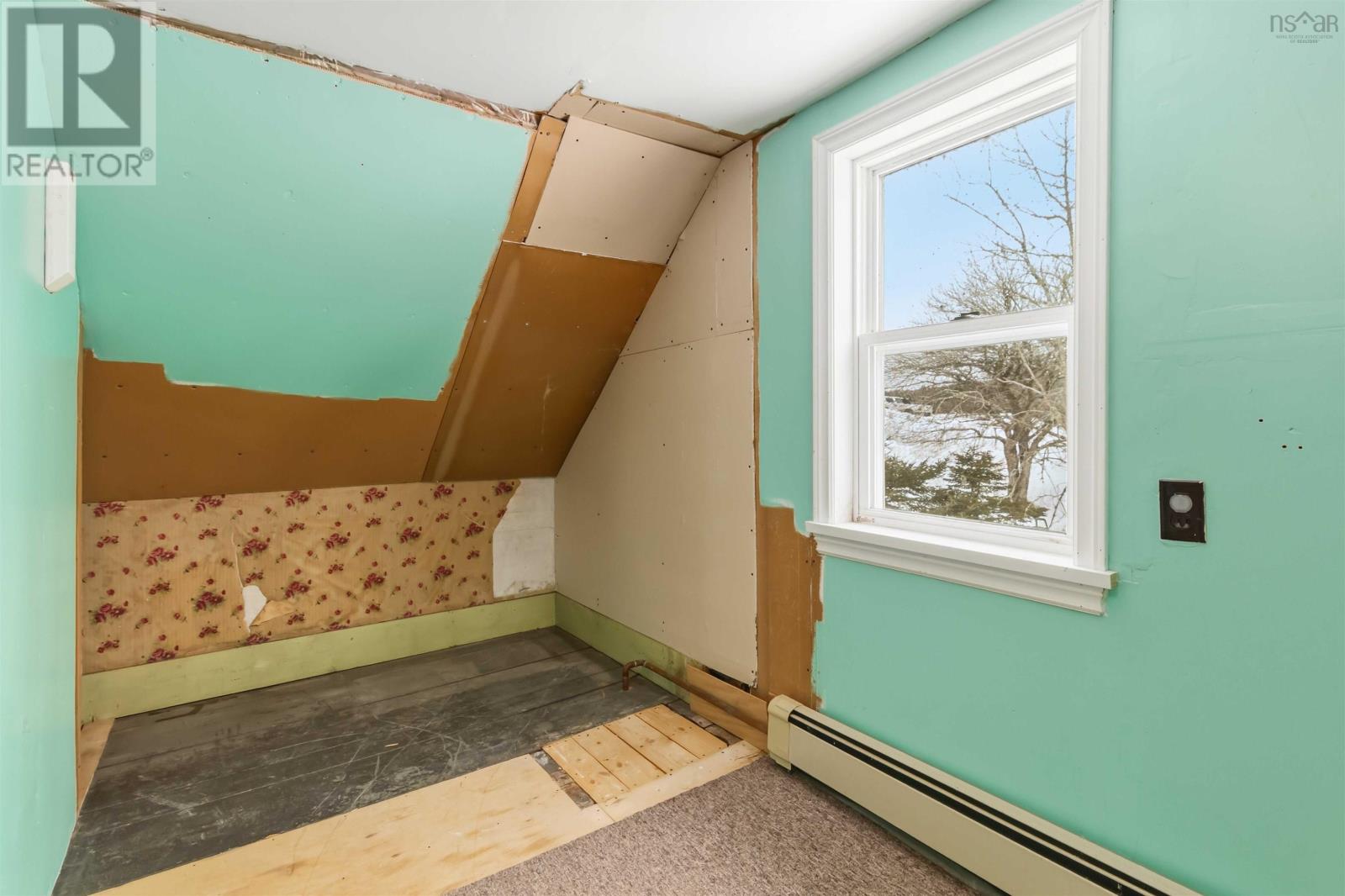 Property 42 of 48 of 67 Croft Avenue