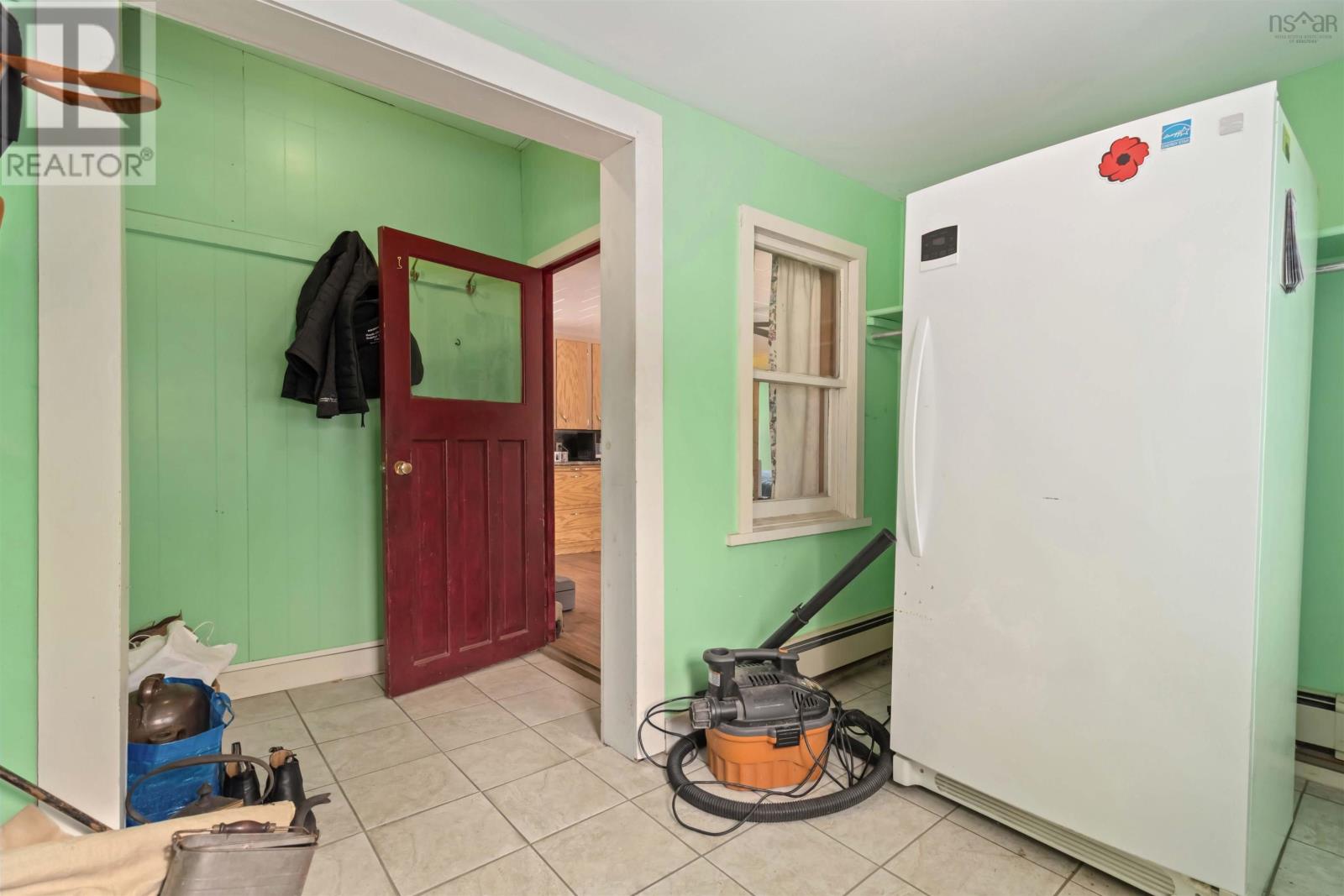 Property 7 of 48 of 67 Croft Avenue