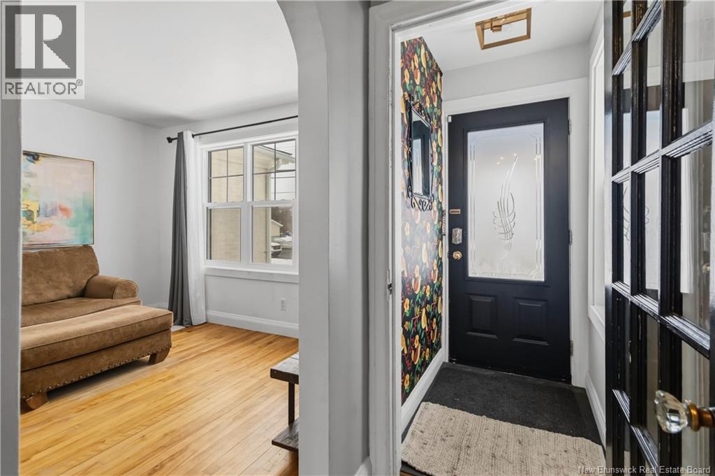21 KENMORE DRIVE - 14