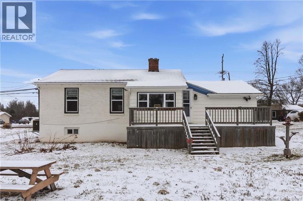 21 KENMORE DRIVE - 7