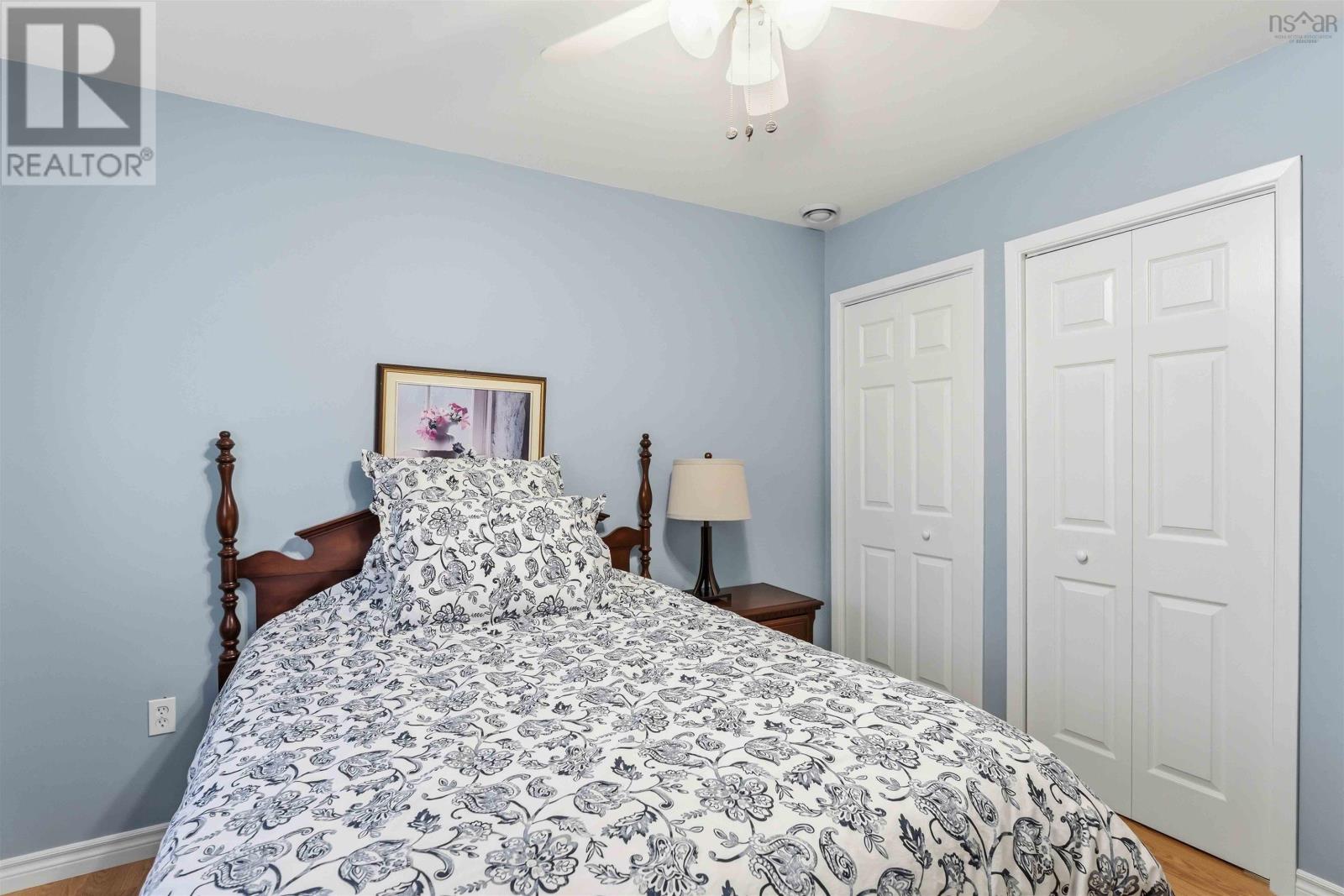 Property 19 of 30 of 955 Labrador Lane