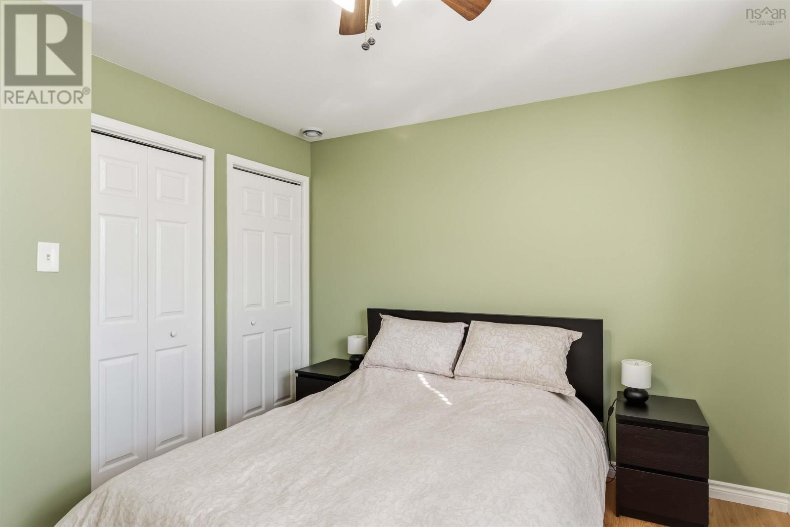 Property 23 of 30 of 955 Labrador Lane