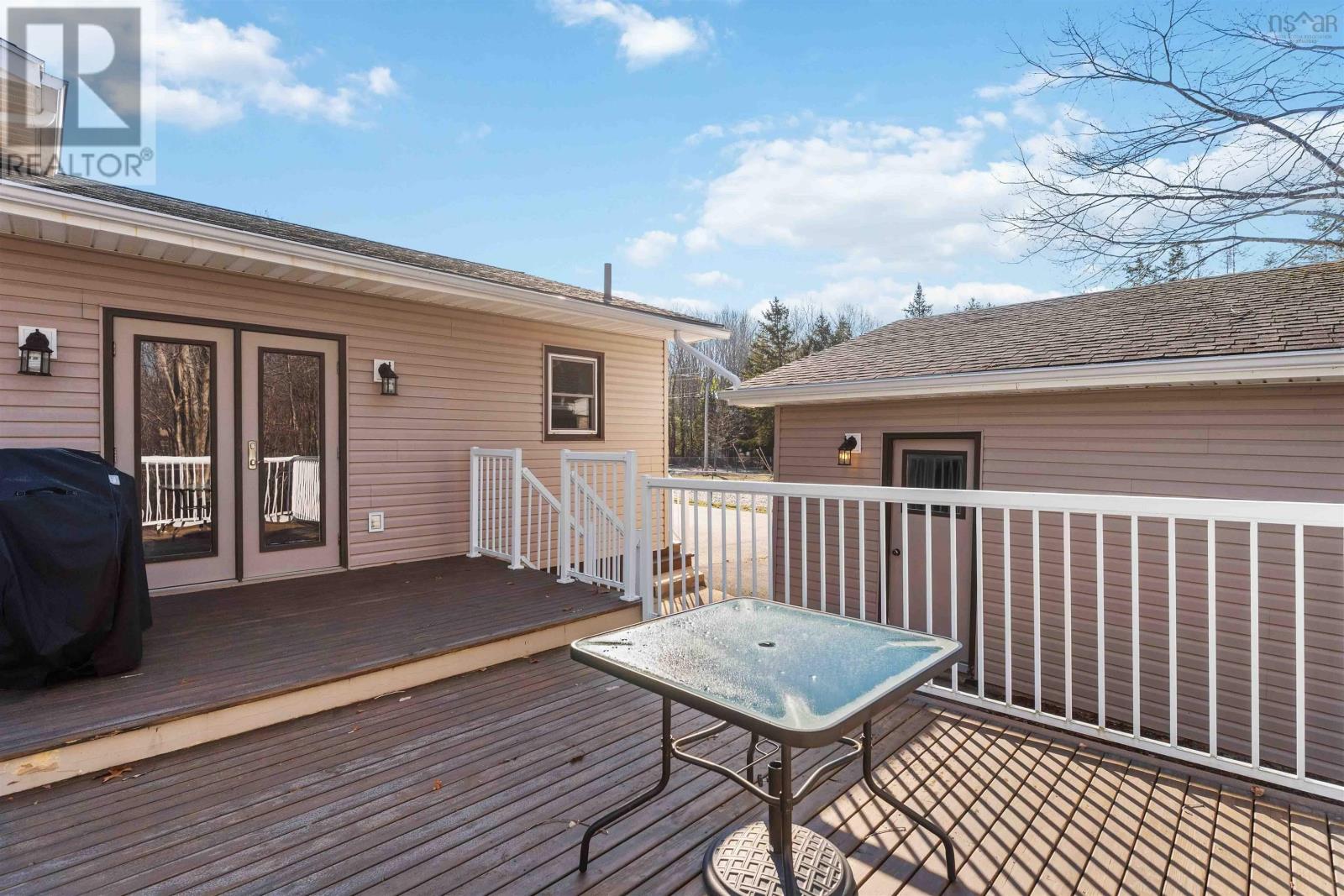 Property 30 of 30 of 955 Labrador Lane