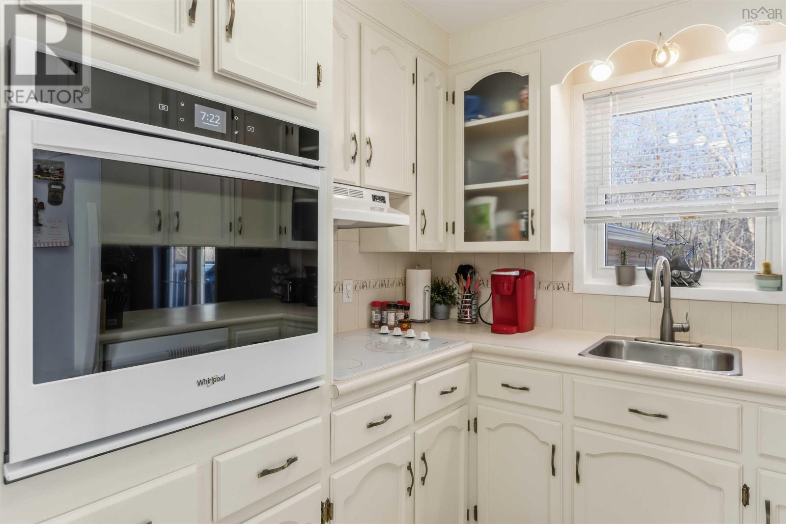 Property 8 of 30 of 955 Labrador Lane