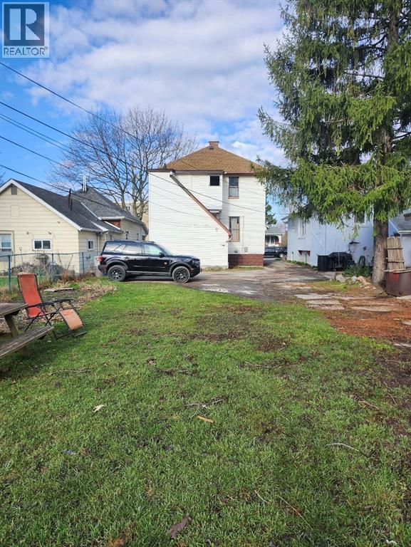 270 QUEEN STREET - Image 2