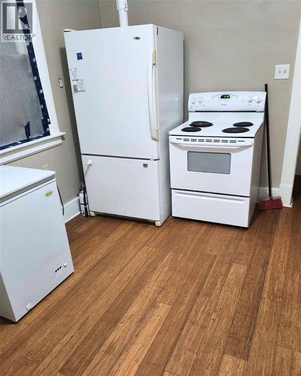 270 QUEEN STREET - 5