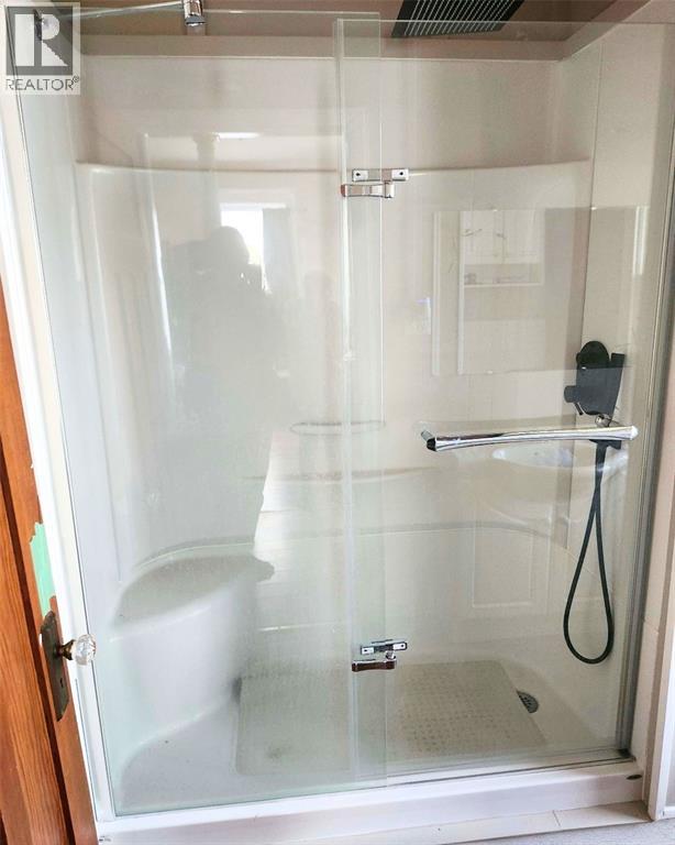 270 QUEEN STREET - 8