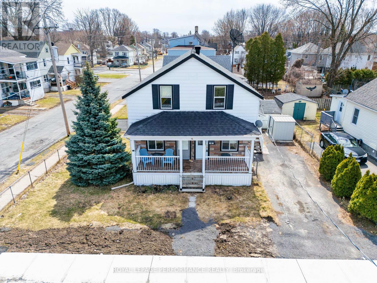 4 LAUBER AVENUE - 22