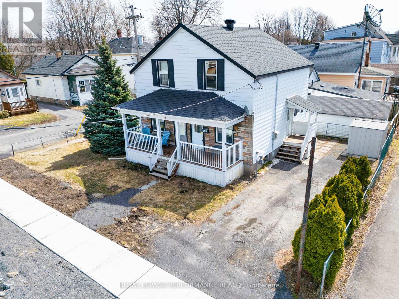 4 LAUBER AVENUE - 23