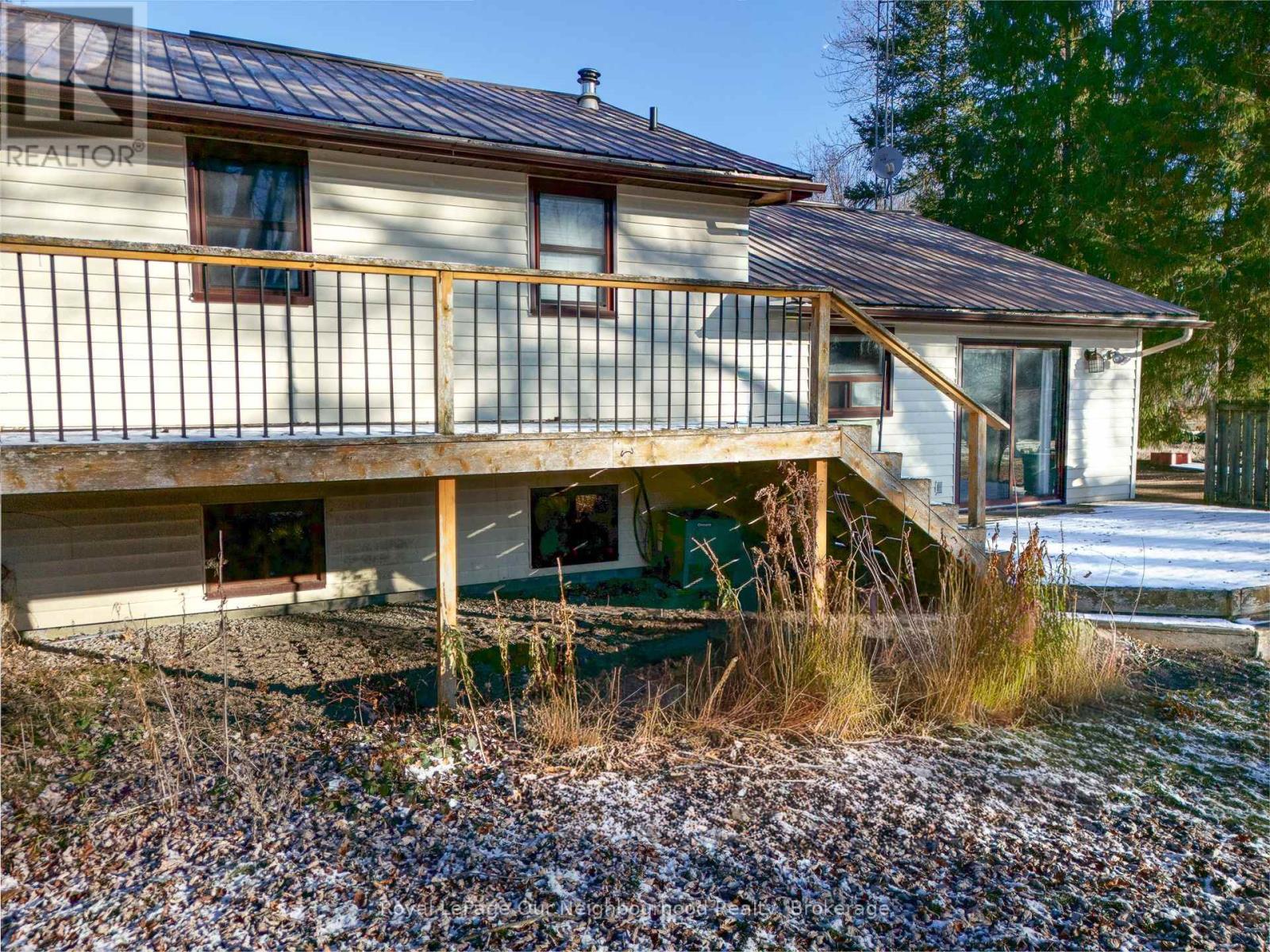25 RIVER ROAD W - 2