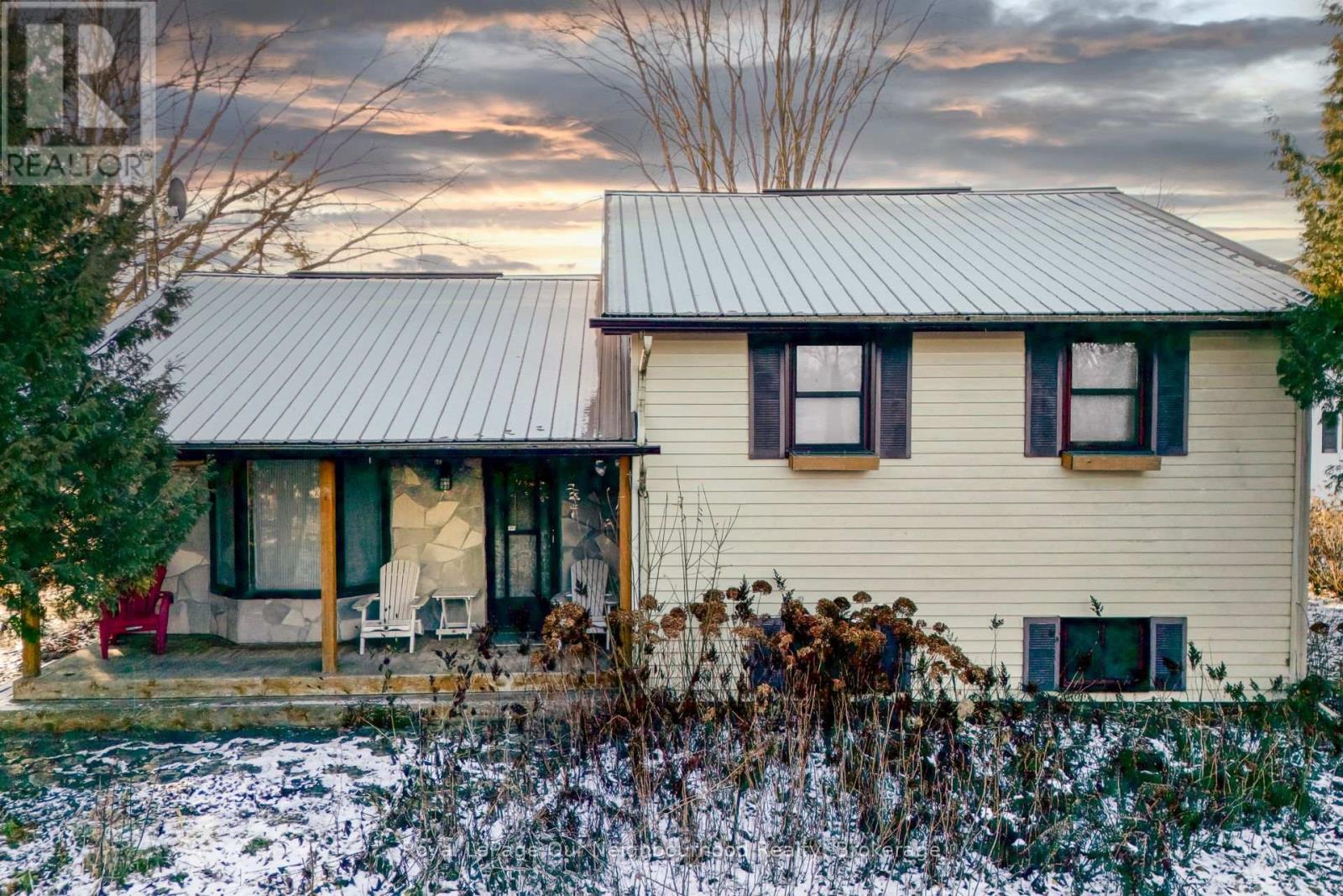 25 RIVER ROAD W - 3