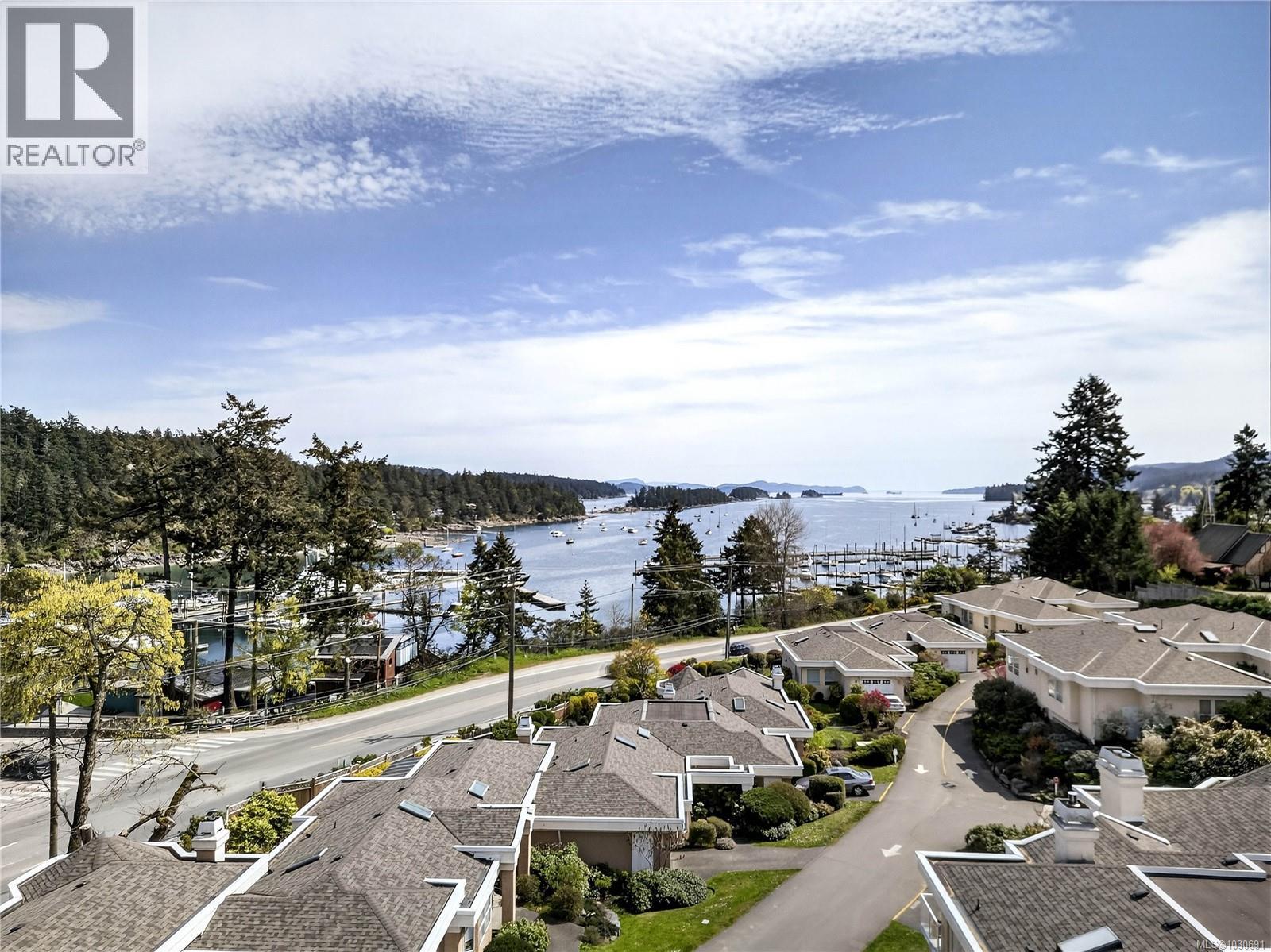 #20 258 Lower Ganges Rd - 2