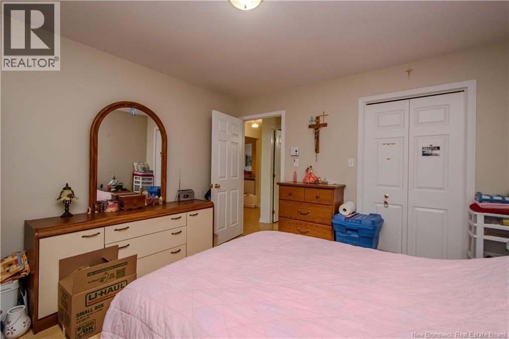 357 Beausejour Street - 26