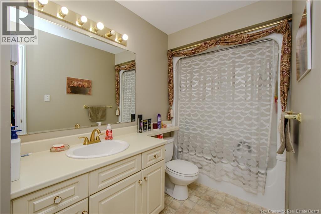 357 Beausejour Street - Thumbnail 23