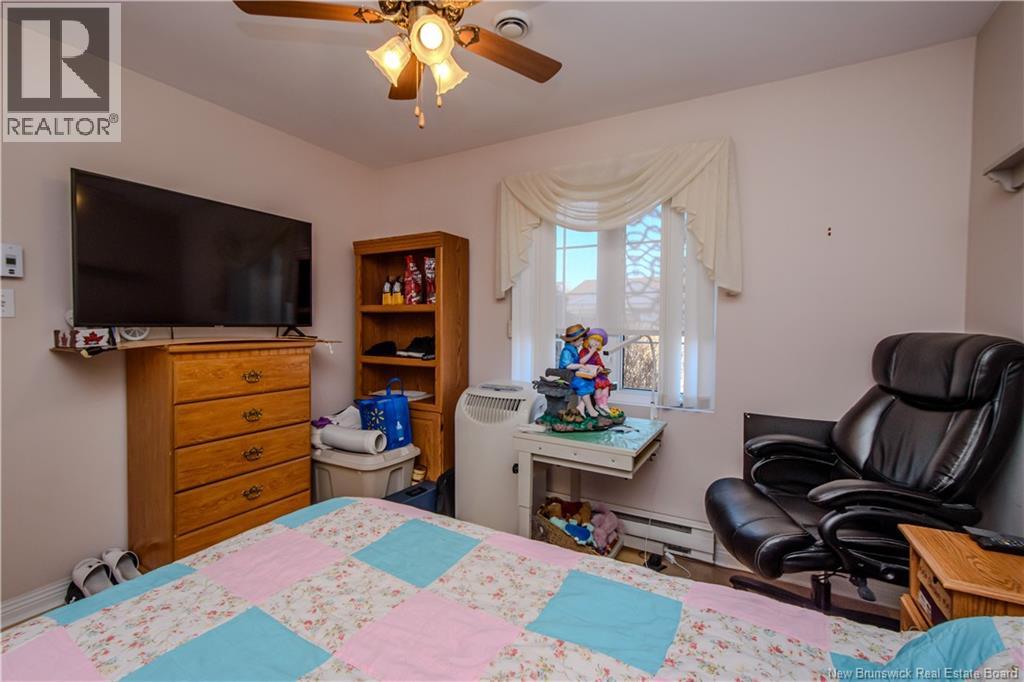 357 Beausejour Street - 8