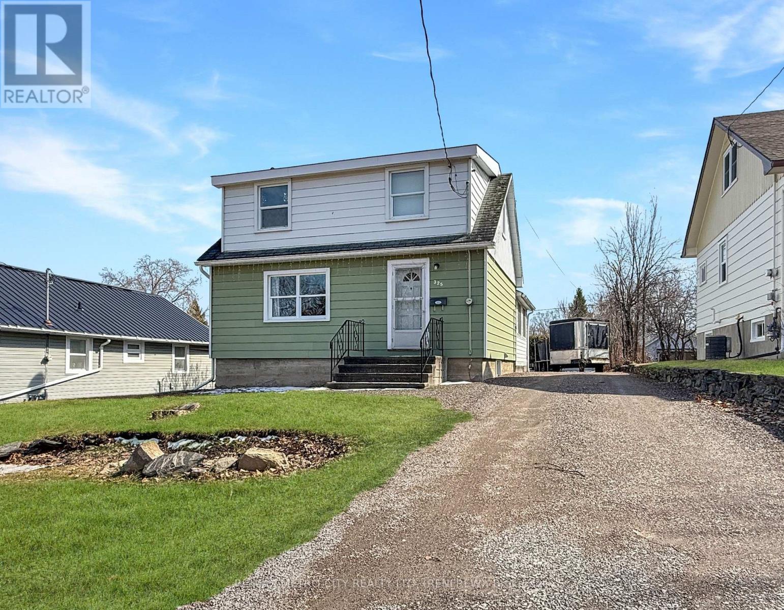 325 JOFFRE AVENUE - 1