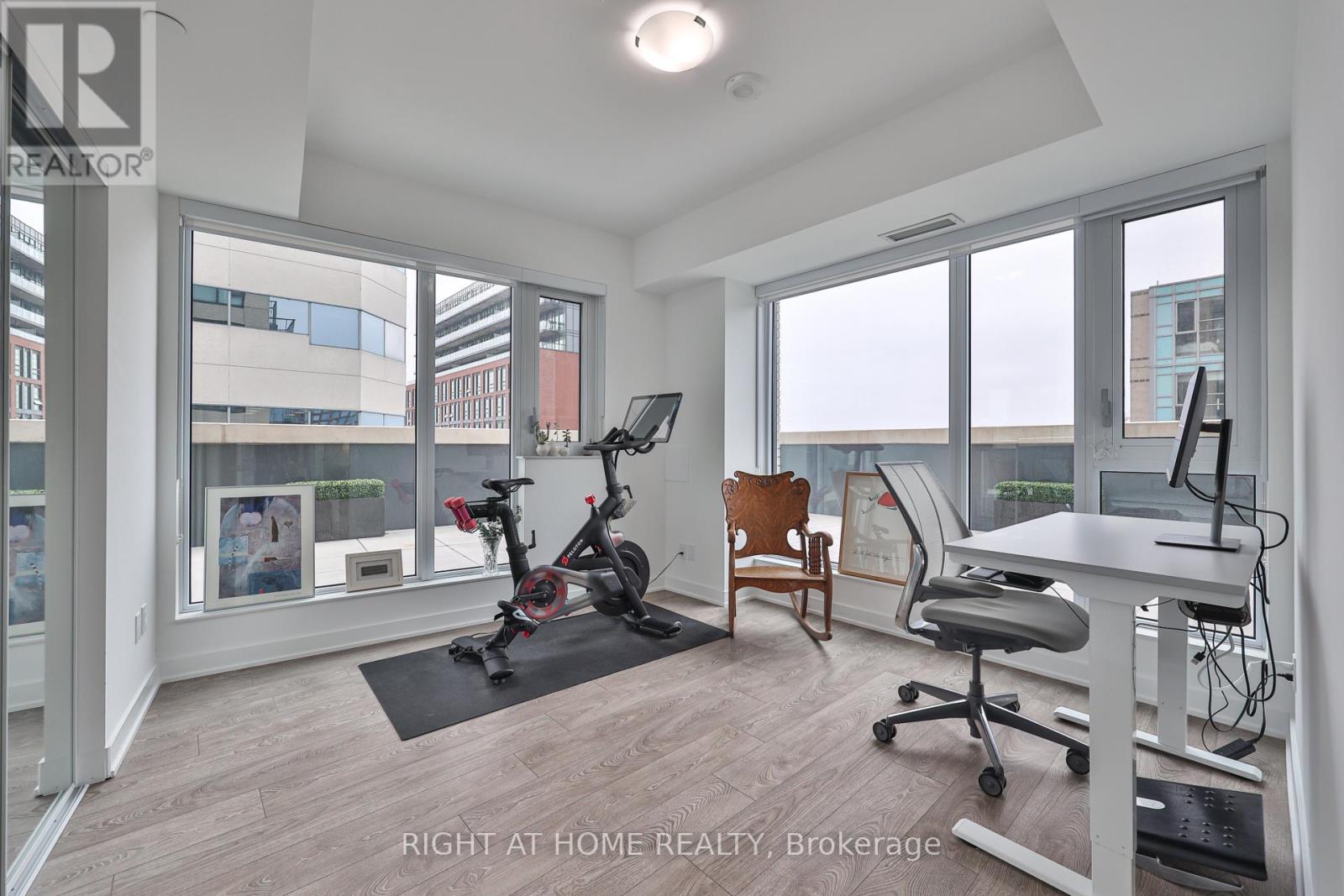#832 543 RICHMOND STREET W - 20