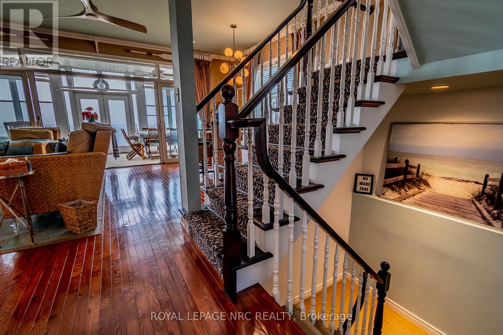 23 PROMENADE WAY - 16