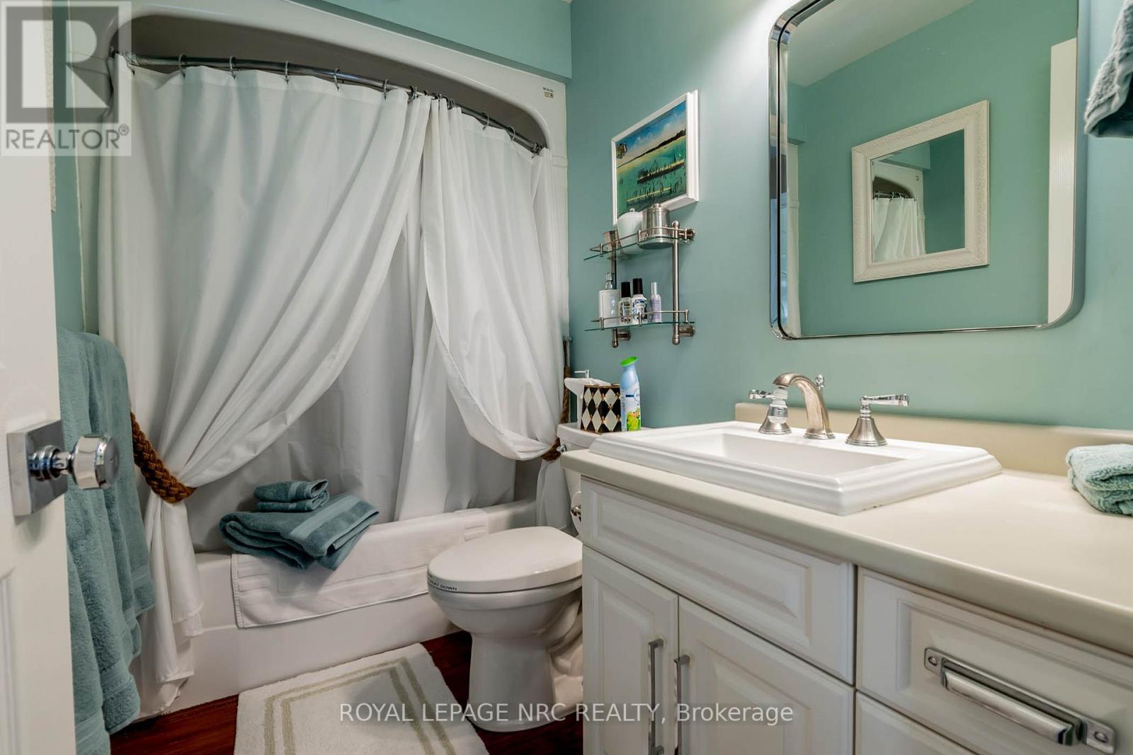 23 PROMENADE WAY - 23