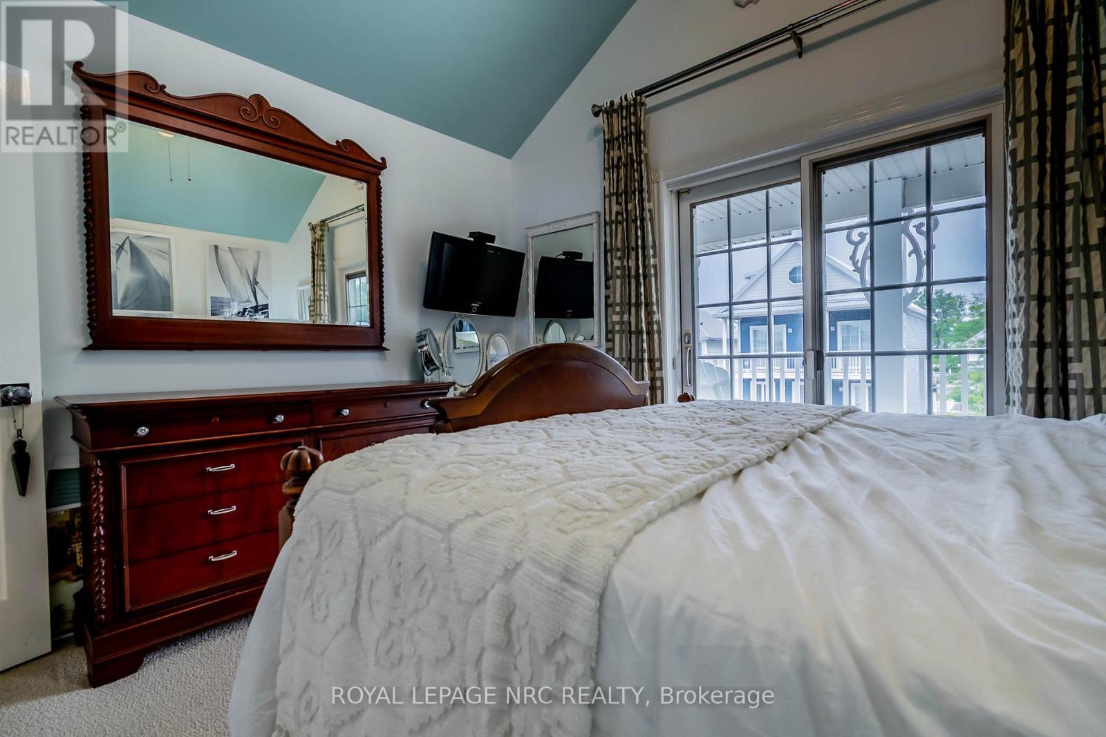 23 PROMENADE WAY - 25