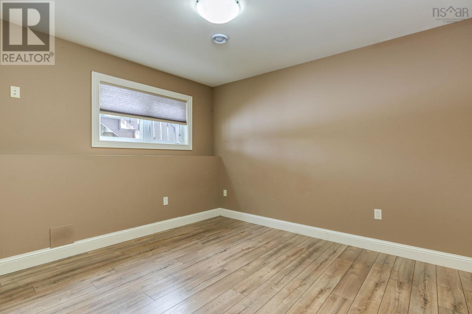 Property 36 of 49 of 88 Ridge Wood Court